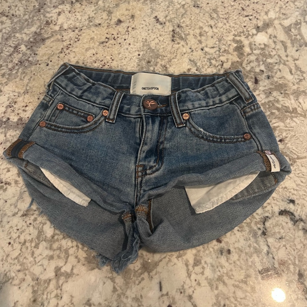 One Teaspoon denim shorts. Size 8-9